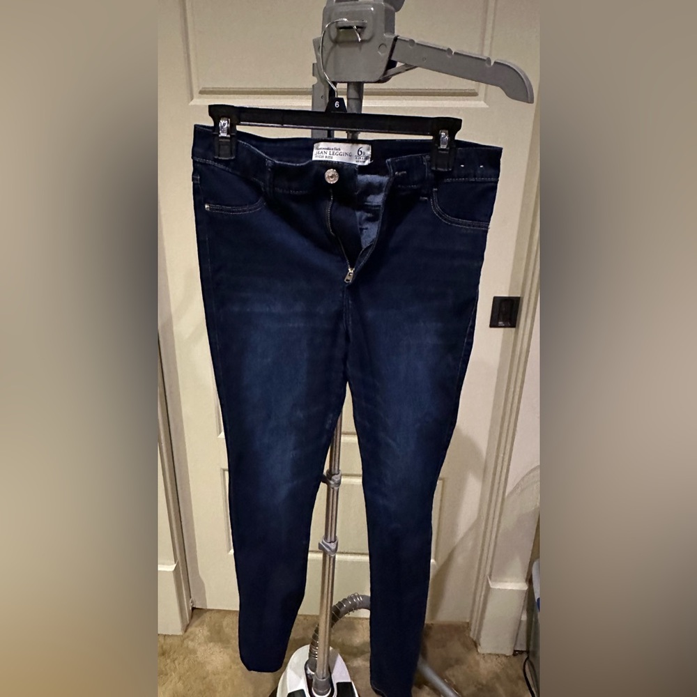 Abercrombie & Fitch Jean Legging  Super High Rise Jeans Size  6R 28 / 28